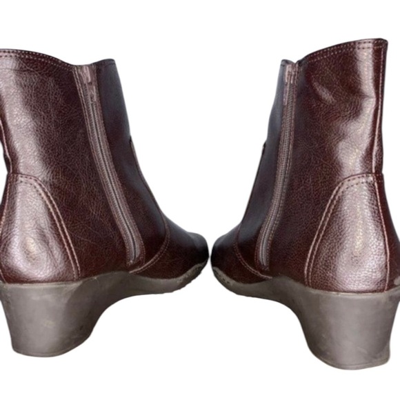 AEROSOLES Bookstore Brown Leather Wedge Ankle Boots Booties - Picture 4 of 7